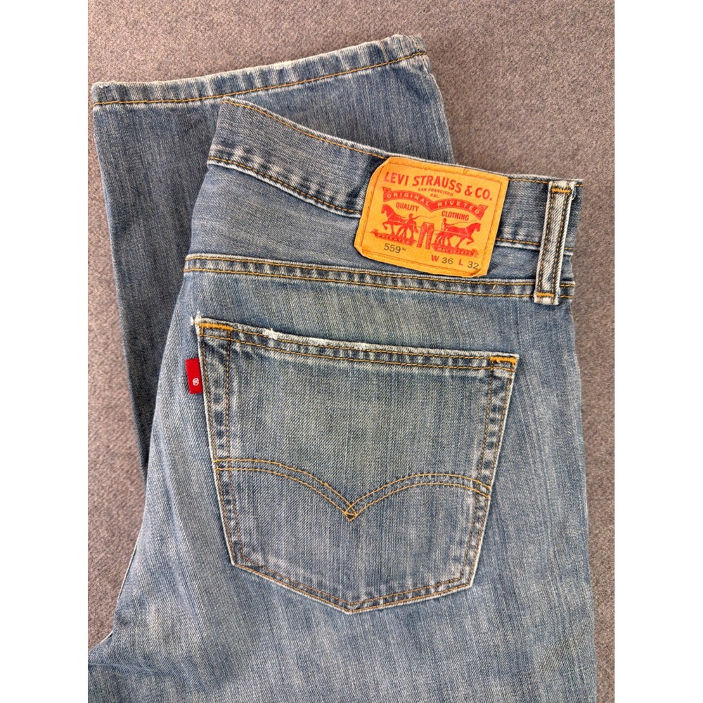 Levi's 559 Relaxed Straight‎ Jeans Mens 36x32 Blue Medium Wash Denim 559-0211